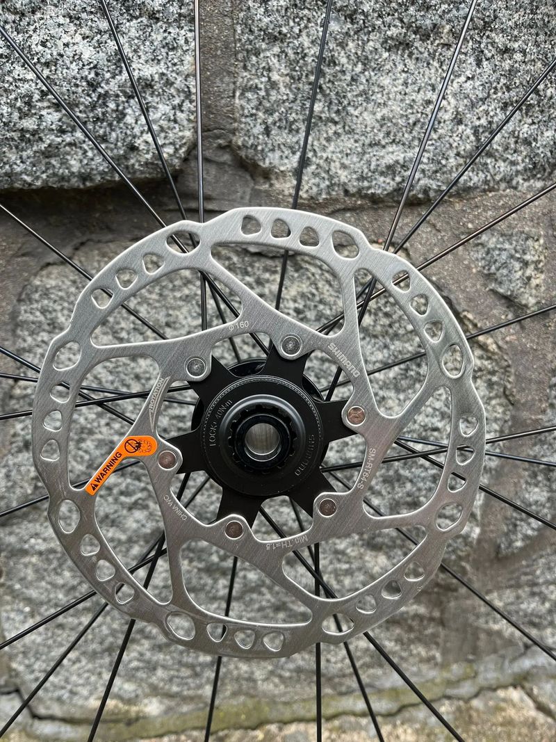 Zapletená kola DT SWISS R470 Disc