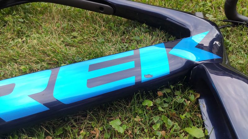 Trek Madone gen 6 velikost 56