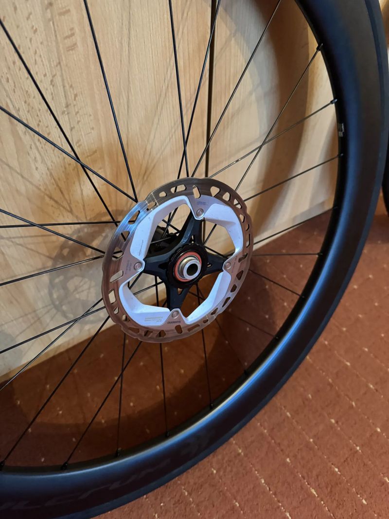 Zapletená kola Fulcrum Wind 57