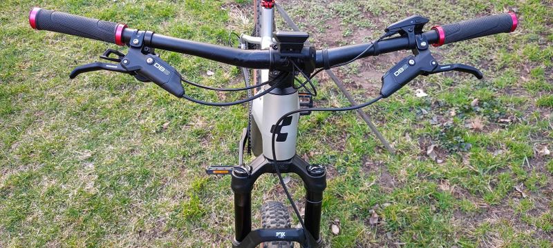 29" CUBE Reaction Hybrid SLX 750 - 1x12
