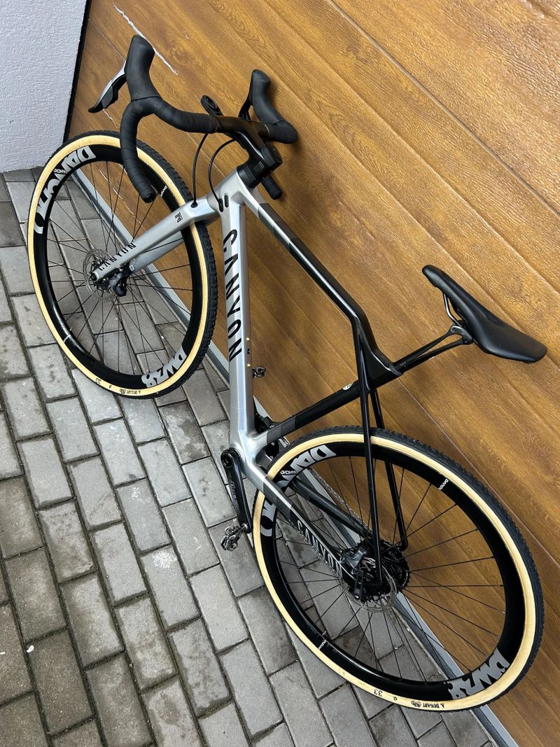 Prodám 2 cyklokrosové kola 
