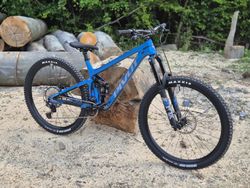 Pivot Switchblade L