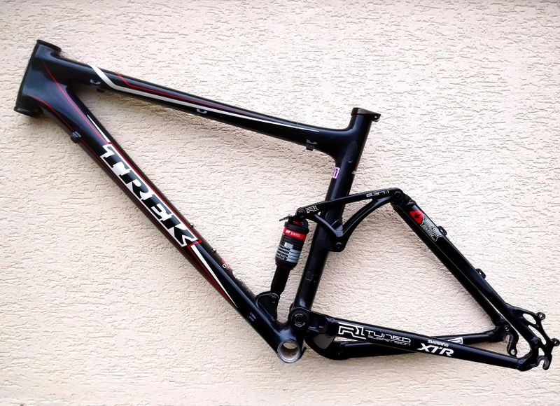 Trek Top Fuel 9.9 Carbon + DT Swiss XR Carbon 