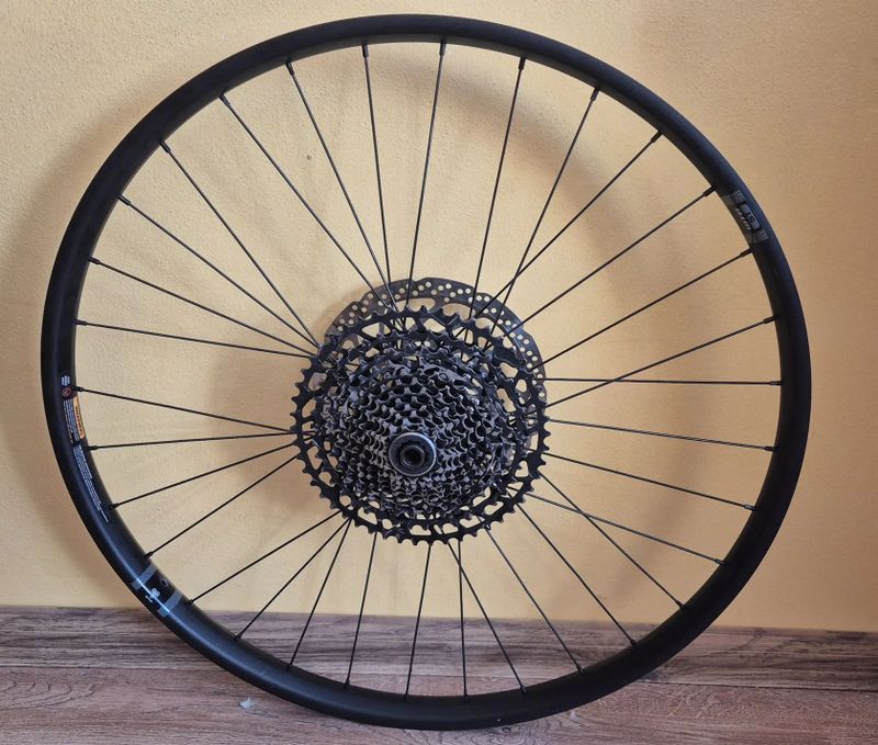 Predam Shimano kolesa s kotúčmi -Mullet.