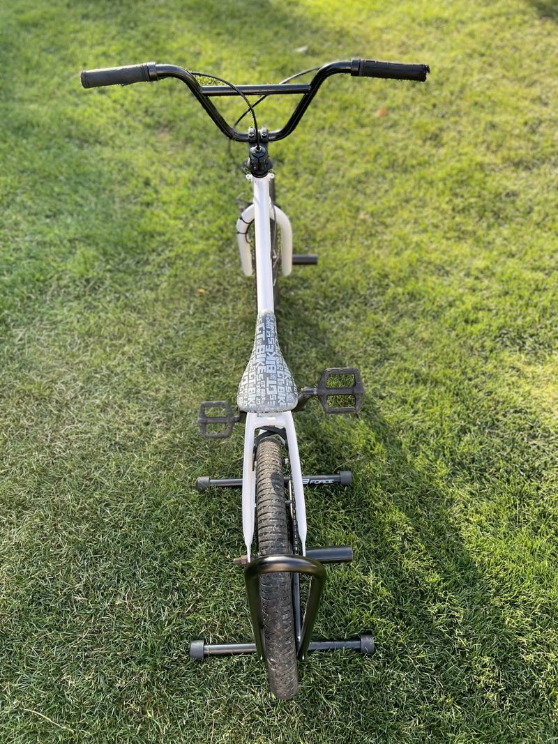 prodám kolo BMX GT 20"