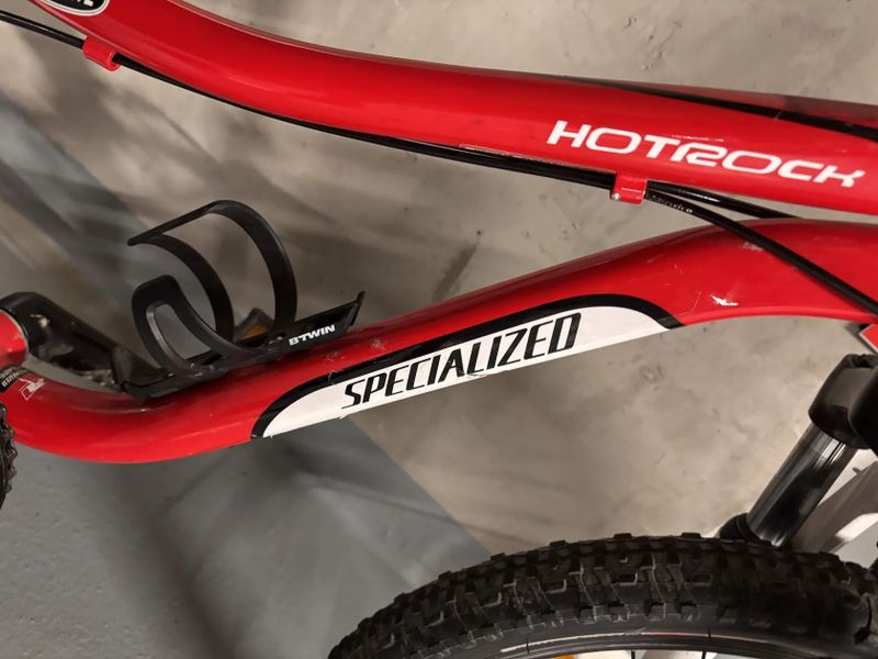 Specialized 20 hotrock cerveny