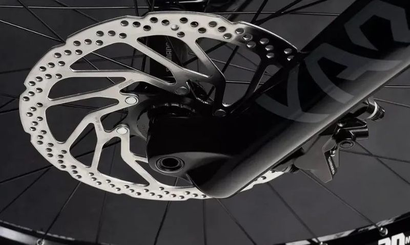 Haibike AllMtn CF 9 -BOSCH, 750Wh, karbonové Celoodpružené elektrokolo vel. "XL"