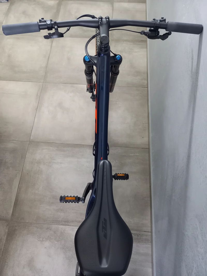 KTM MYROON ELITE 