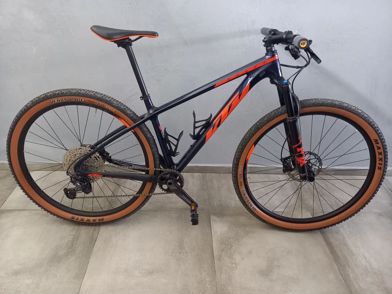 KTM MYROON ELITE 