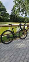 Giant Revolt Advance 2024 karbon L