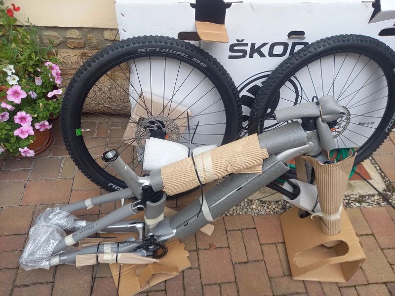 NOVÉ Celoodpružené MTB+ Škoda- Superior Shimano Deore