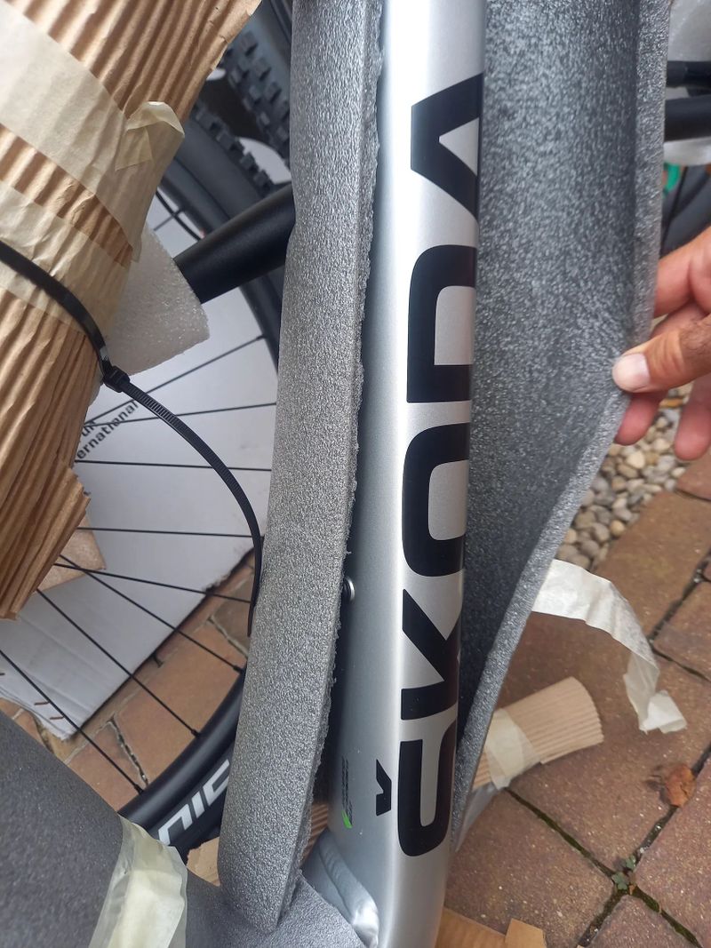 NOVÉ Celoodpružené MTB+ Škoda- Superior Shimano Deore