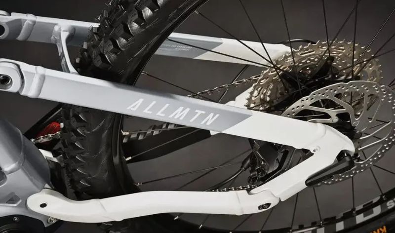 Haibike ALLMTN 3 MTB Fully silver surf/white, 2025, 720Wh - Celoodpružené elektrokolo vel. L