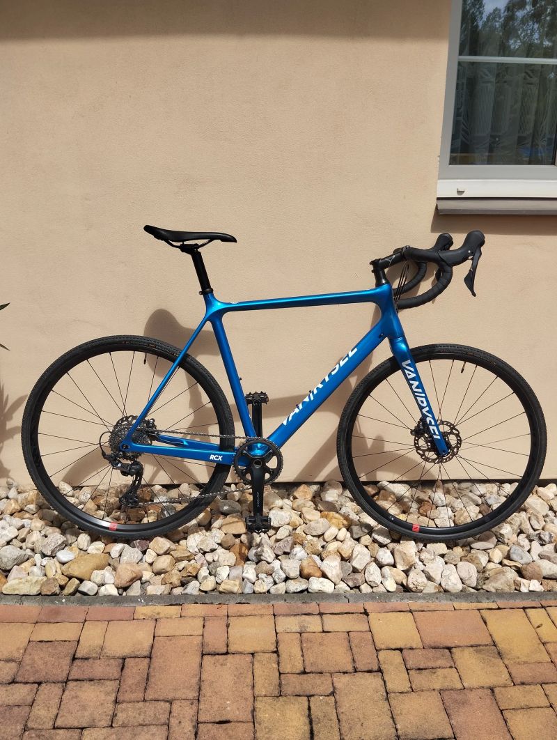 Prodám Cyklokrosové/Gravel kolo Van Rysel RCX 