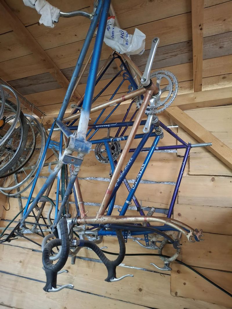 Favorit rámy a komponenty