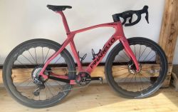 gravel rám Pinarello Grevil F, barva Red Wine, zánovní, velikost 55 CC (L)