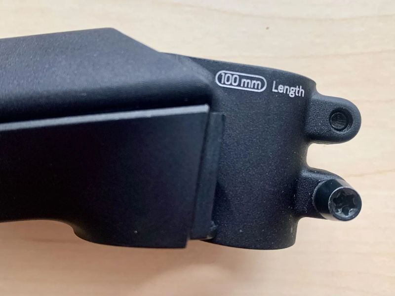 Představec Syncros Foil 1.5 aero 100mm + držák na Garmin