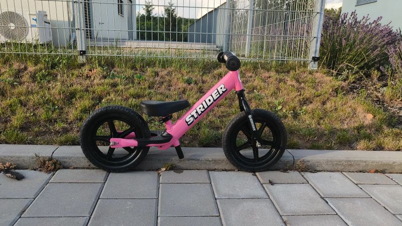 Minikolo bez šlapátek Strider 12 Sport