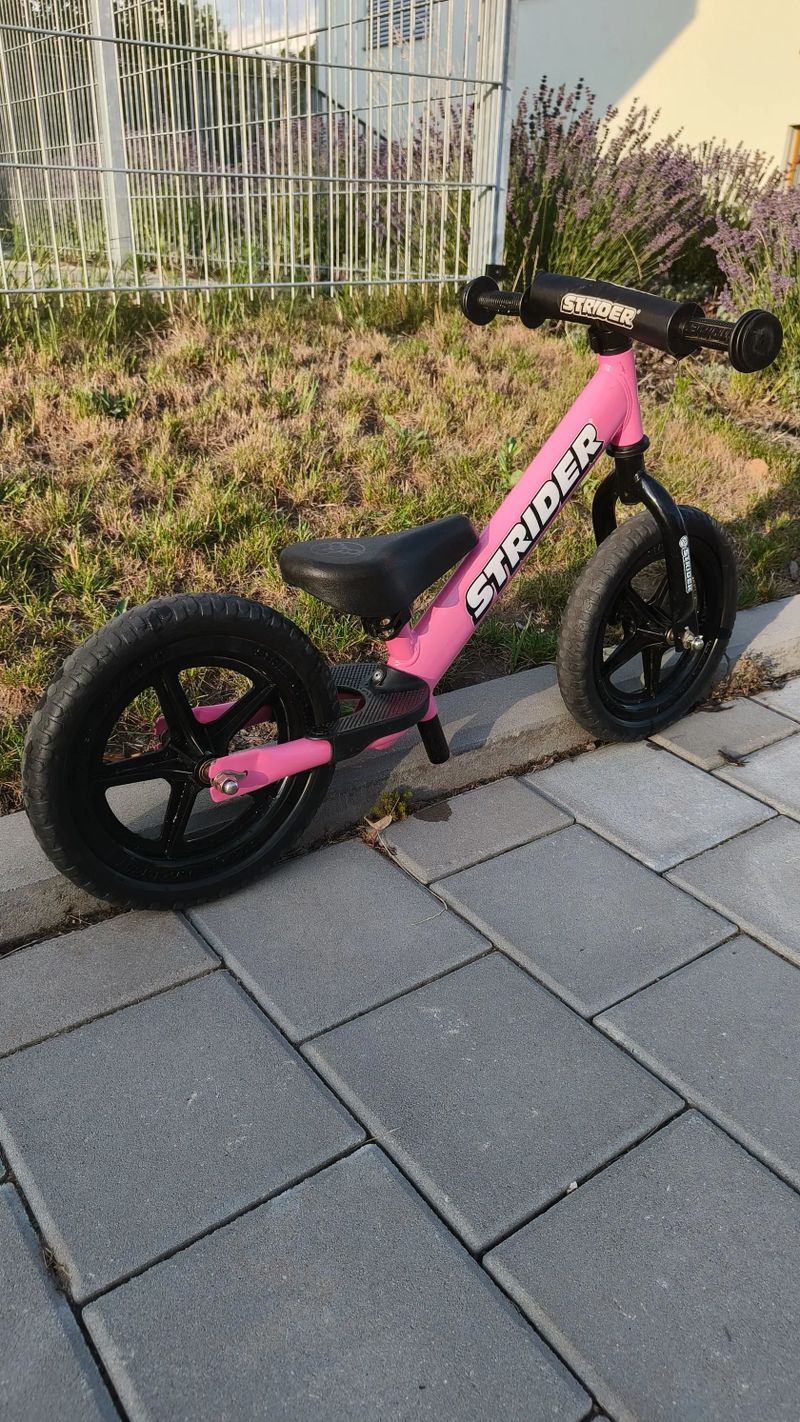 Minikolo bez šlapátek Strider 12 Sport