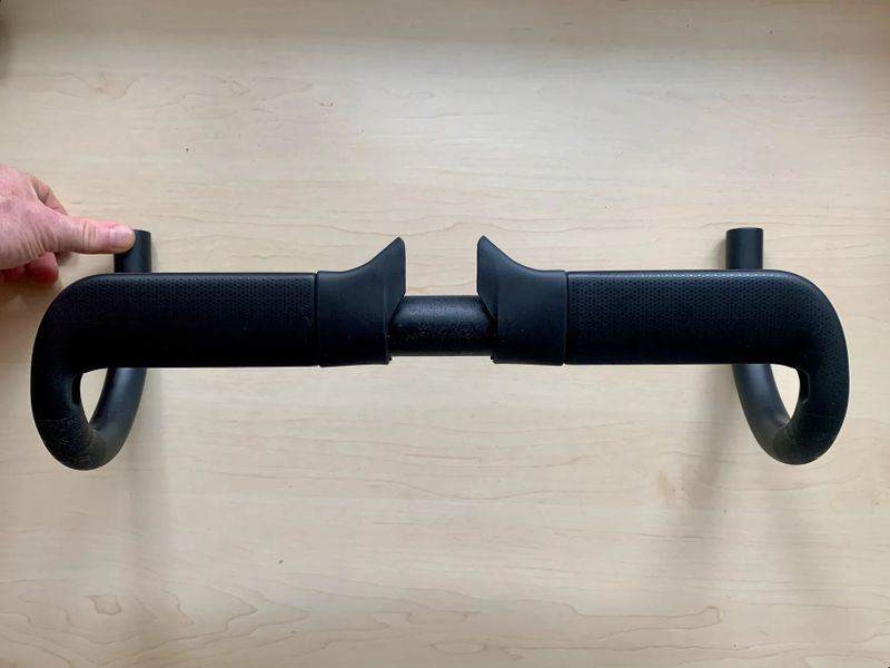 Karbonová řidítka Syncros Creston 1.0 aero 420mm