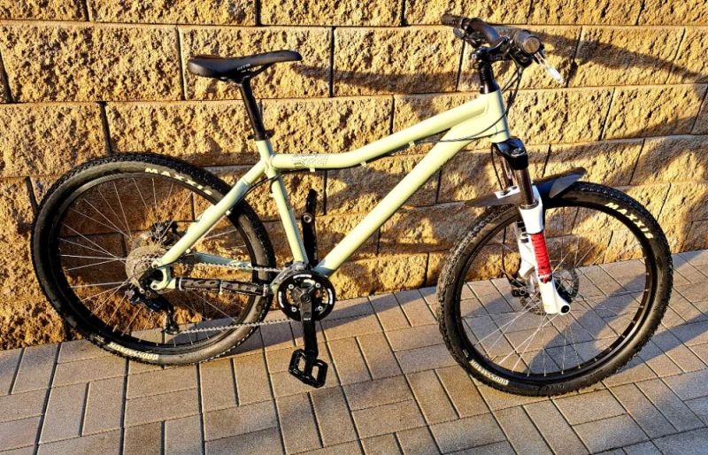 Kona Five - O