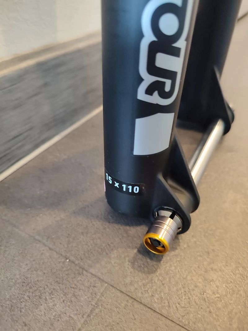 Vidlica SR Suntour Raidon 32 Boost 29"/120mm + packeta Zdarma