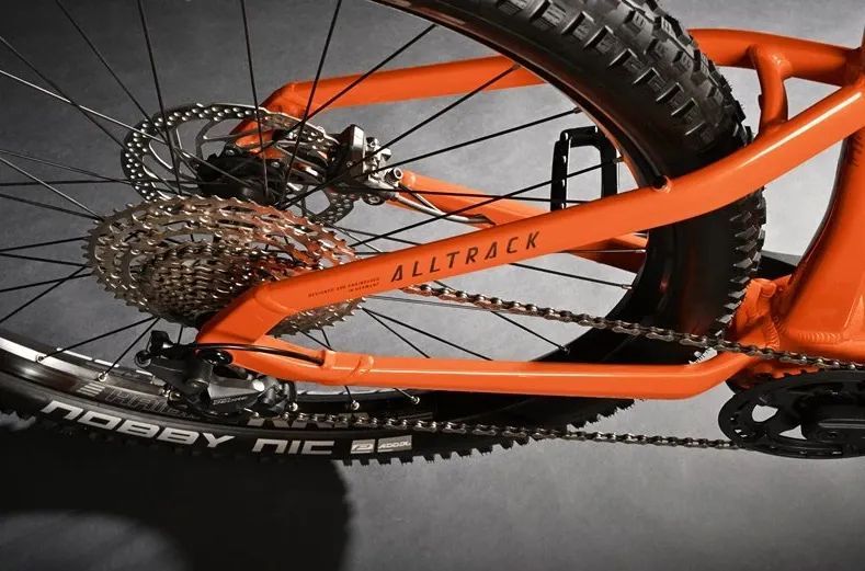 HAIBIKE ALLTRACK 6 29, horské elektrokolo vel. XL 
