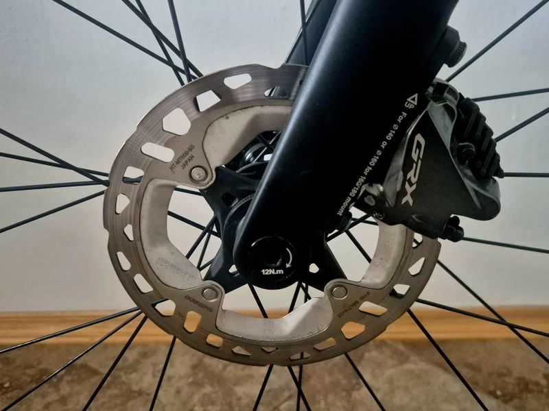 Quint Gravel 58" karbon rám v záruce, Shimano GRX RX810 Di2 1x11