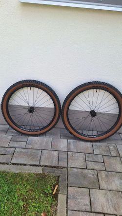 Prodám krásná kola ROVAL TRAVERSE na MULLET 29/27.5 i jednotlivě