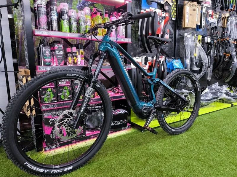 Haibike ALLTRAIL 5 High ocean/blk/chrome, 720Wh, celoodpružené elektrokolo vel. S