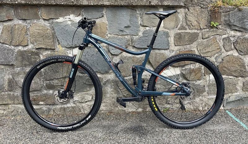 Celoodpružené horské kolo Merida 29 2022