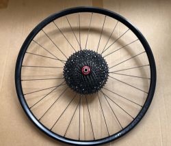 BONTRAGER Zadní kolo Kovee Comp TLR Boost 29" MTB