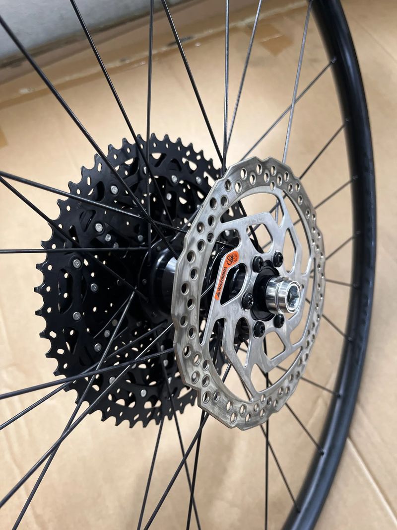 BONTRAGER Zadní kolo Kovee Comp TLR Boost 29" MTB