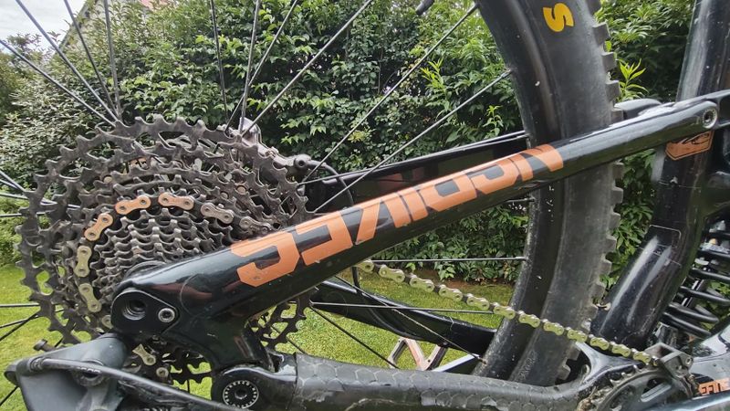 Rám NS Bikes Define 150 Carbon na opravení 