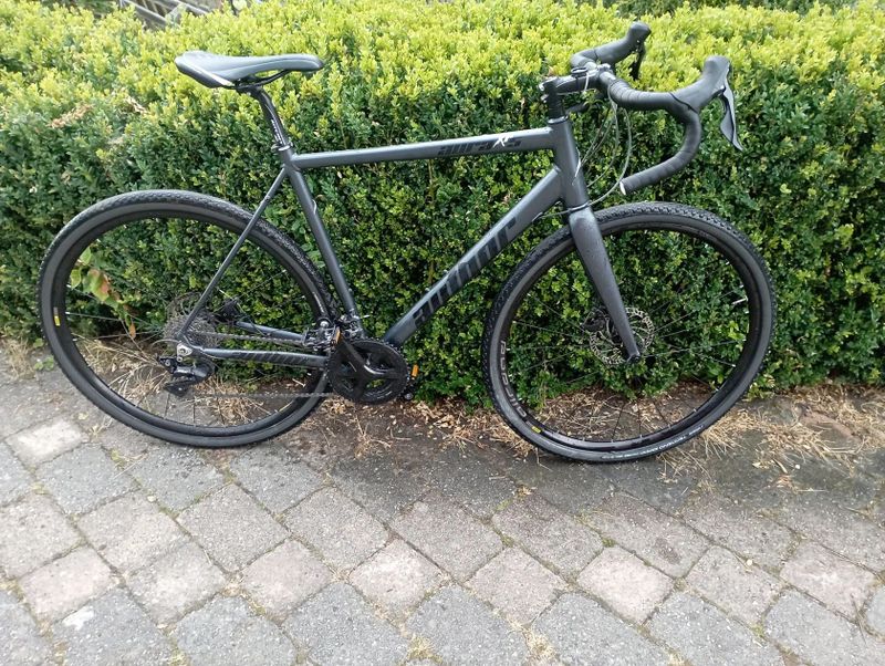 Gravel Author aura xr5 