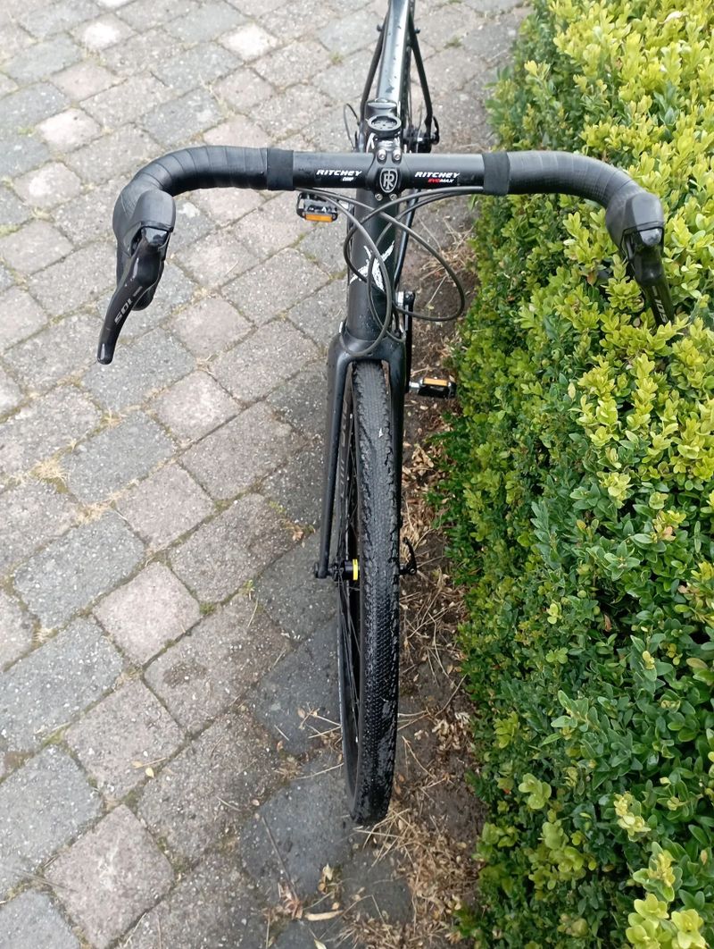 Gravel Author aura xr5 