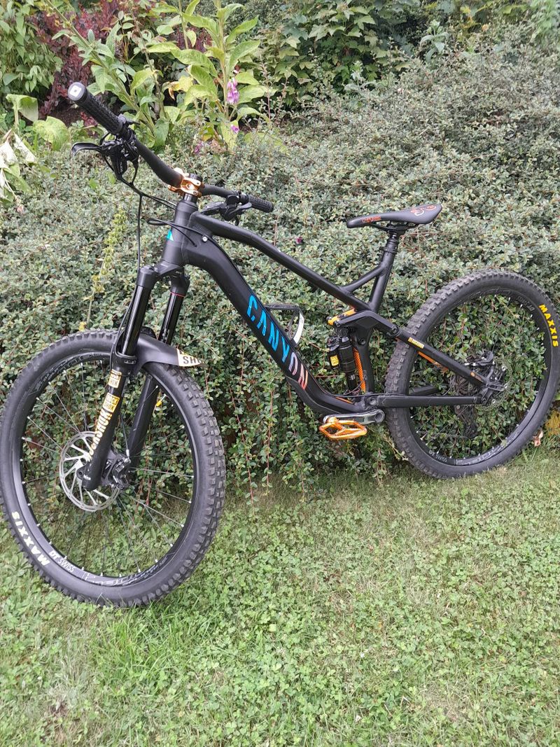 Canyon Strive AL 6.0 27,5 vel. L
