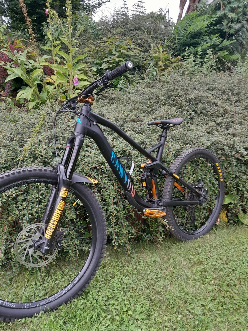 Canyon Strive AL 6.0 27,5 vel. L