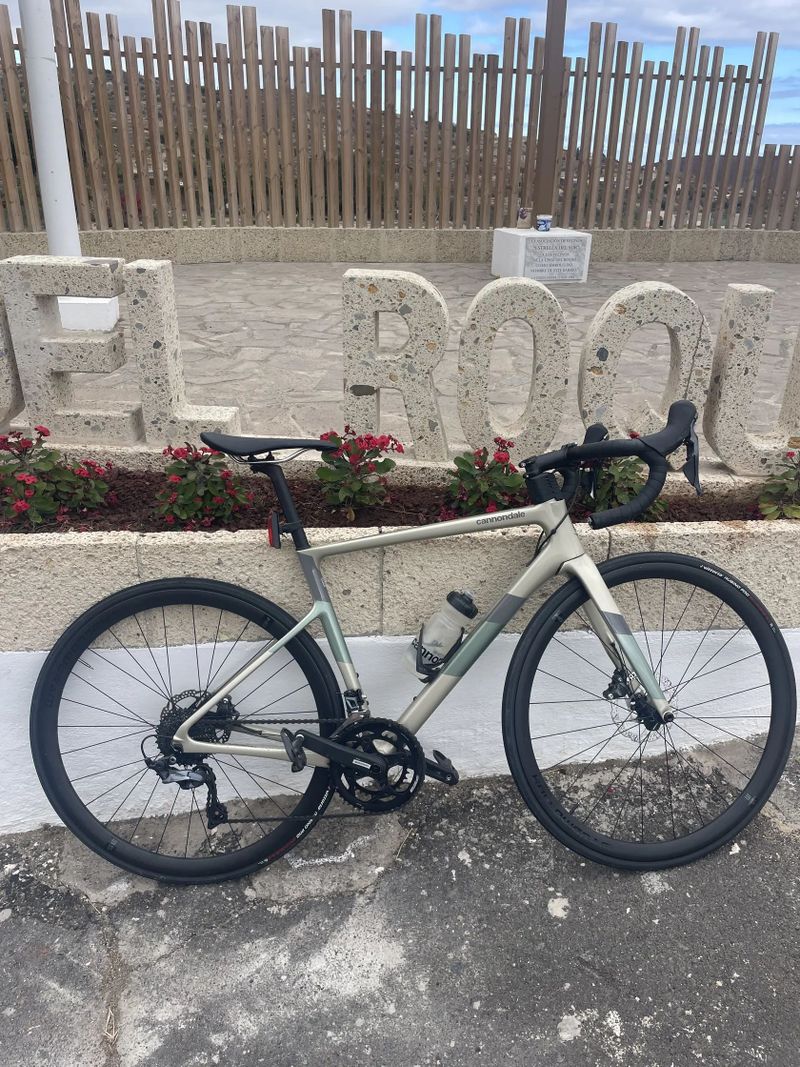 Dámské silniční kolo SuperSix Evo Carbon Disc Ultegra 2020