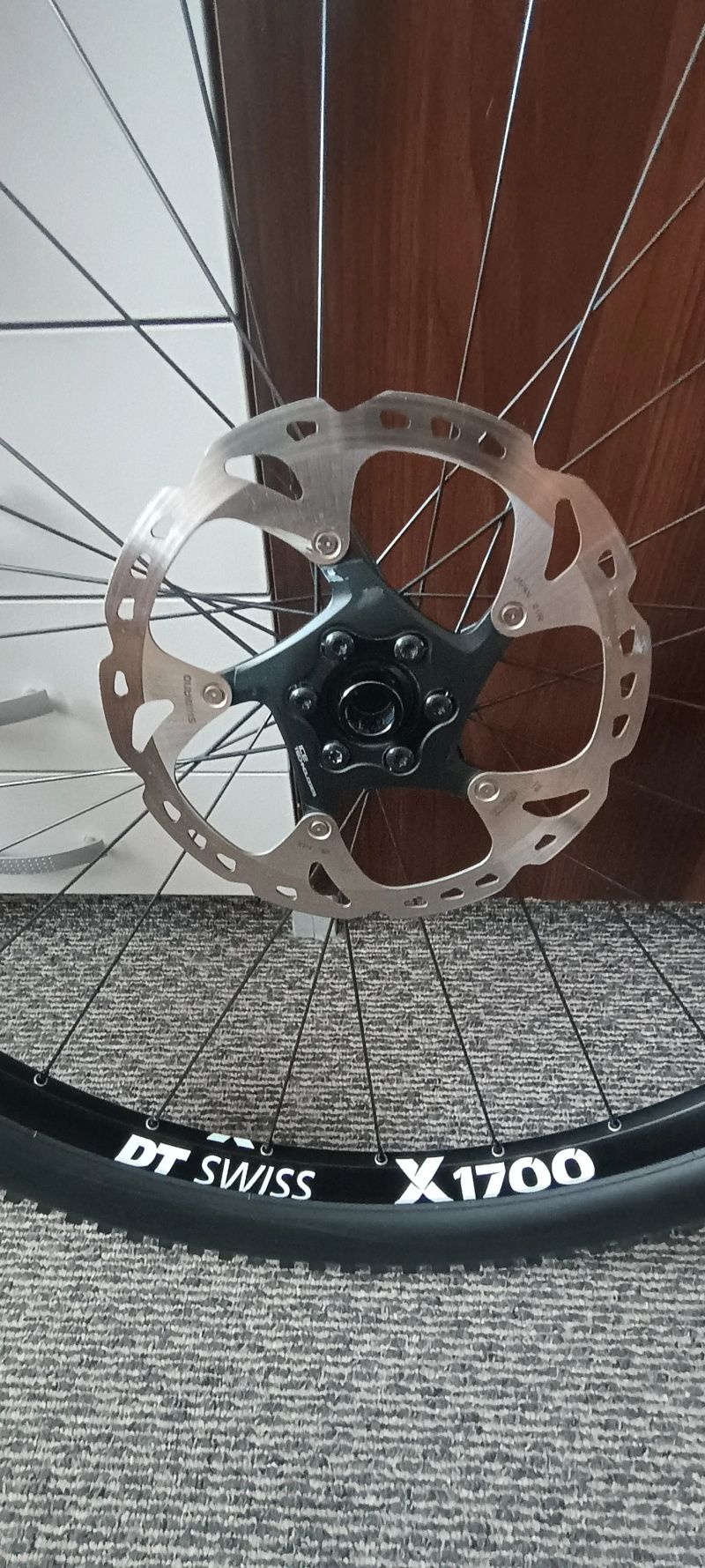 Zapletená kola DT Swiss x 1700