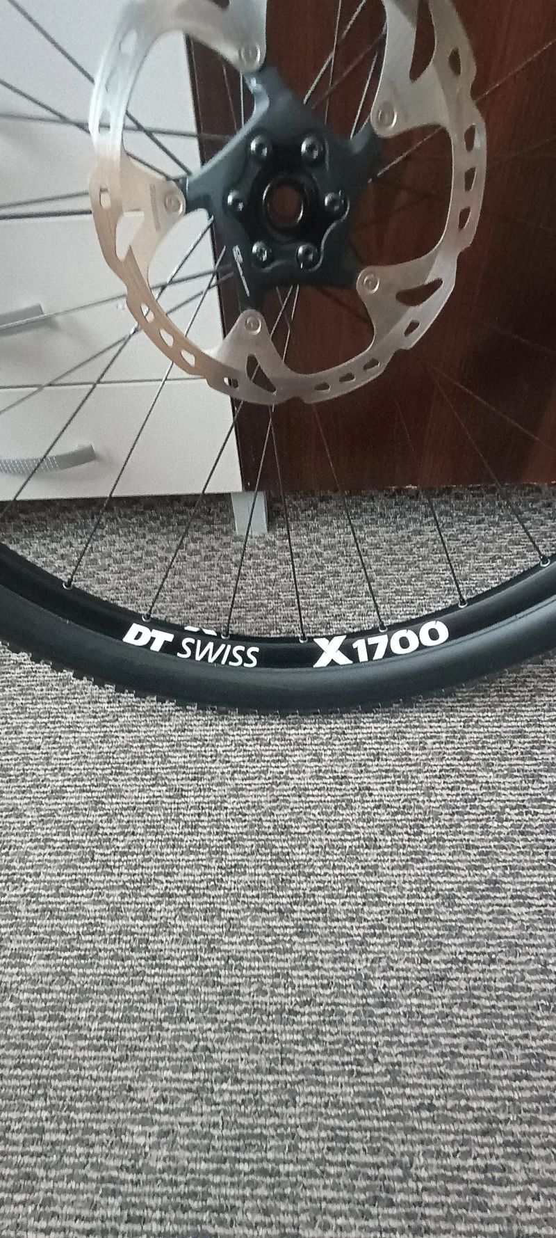 Zapletená kola DT Swiss x 1700