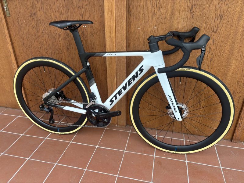 STEVENS ARCALIS DISC - karbonová plášťová kola - SHIMANO 105 2 x 12 - vel. 51 cm - NOVÉ