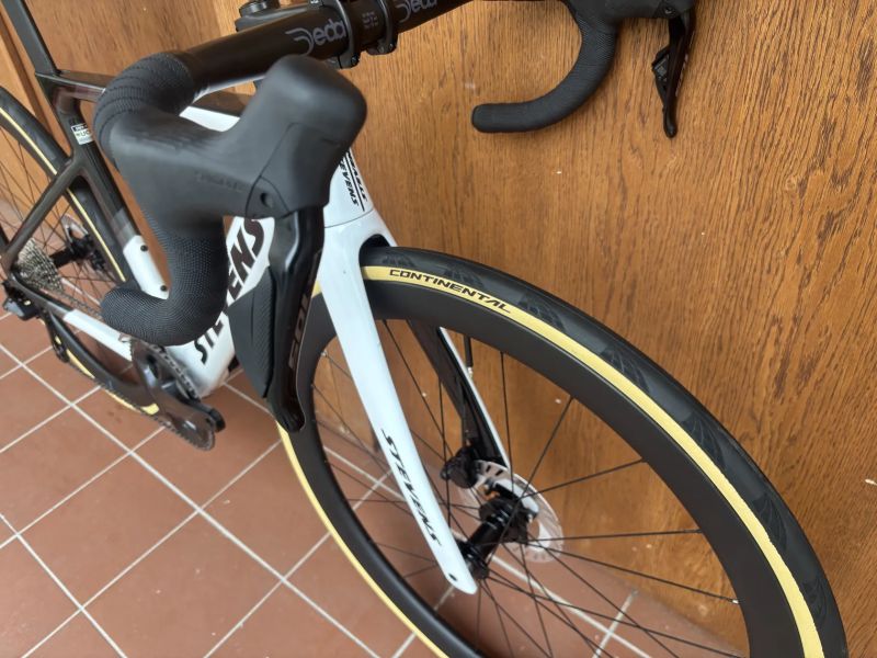 STEVENS ARCALIS DISC - karbonová plášťová kola - SHIMANO 105 2 x 12 - vel. 51 cm - NOVÉ