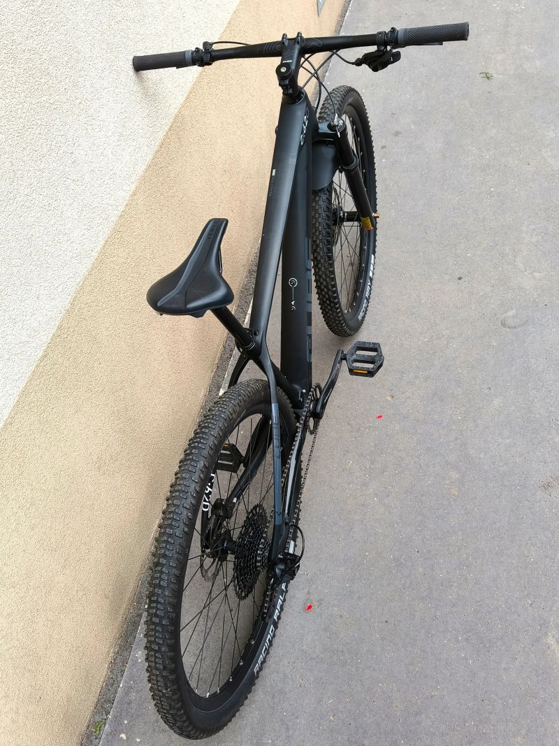 CUBE REACTION C:62 ONE 2022, vel M (S/M), carbon 29", TOP STAV, 11,5 kg, Najeto 300 km