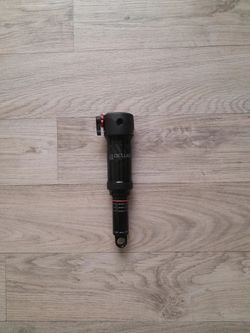 RockShox Deluxe Select+ 205x60 Trunnion