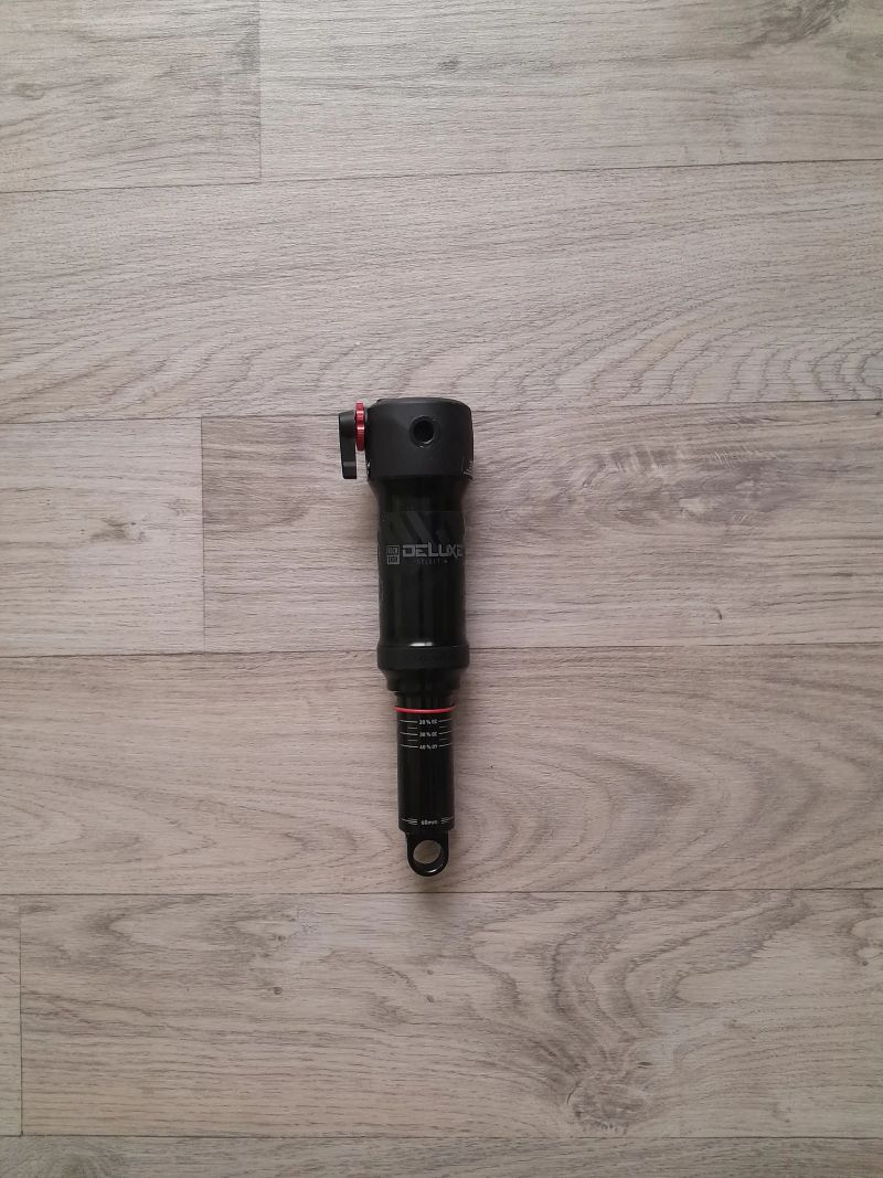 RockShox Deluxe Select+ 205x60 Trunnion