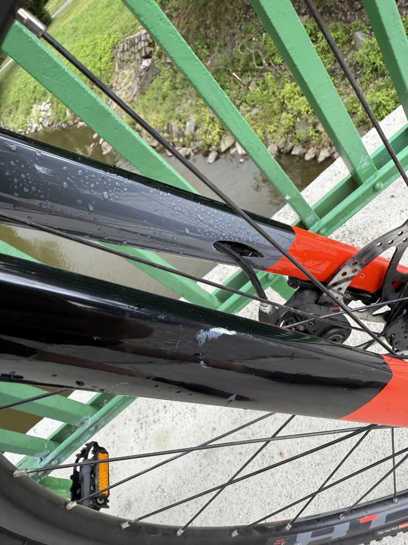 Cube Cross Race gravel