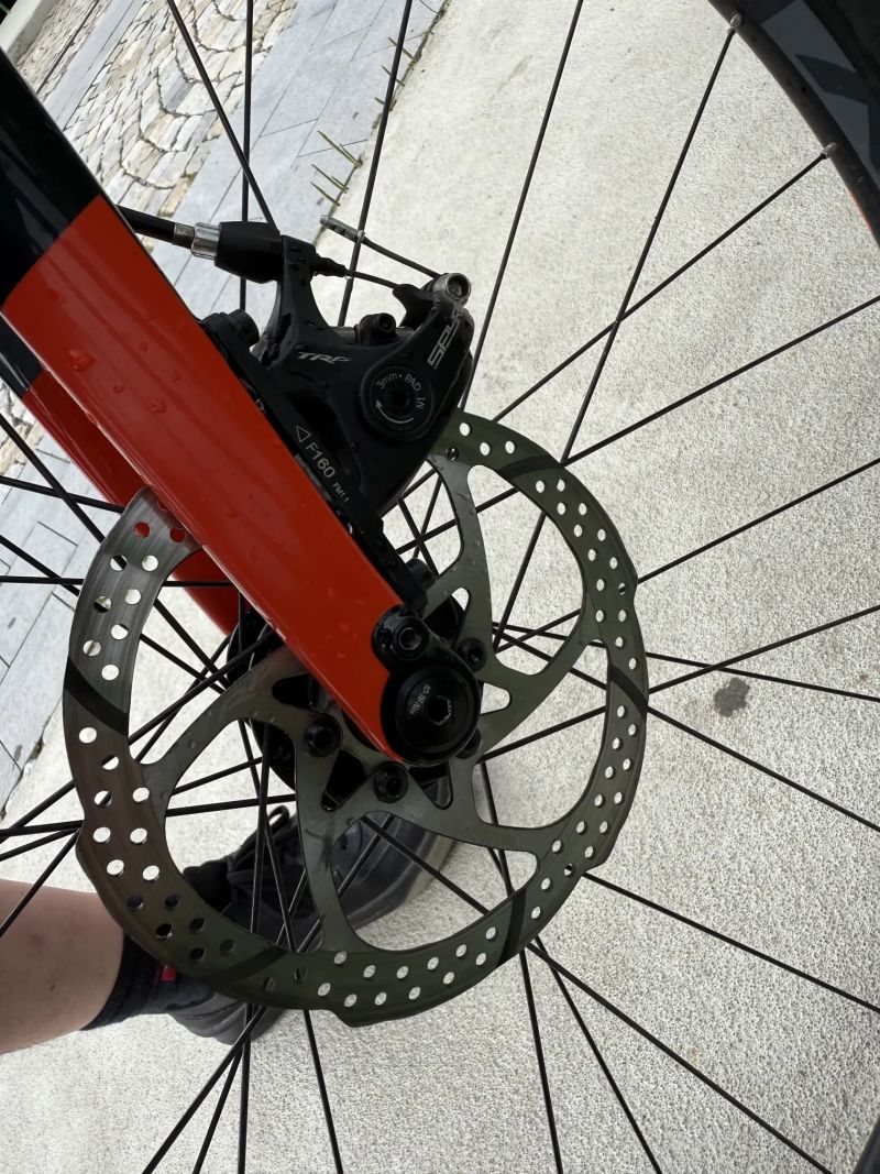 Cube Cross Race gravel