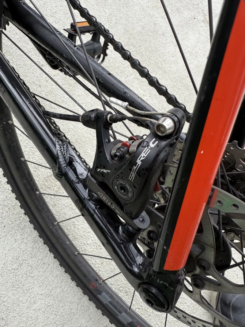 Cube Cross Race gravel