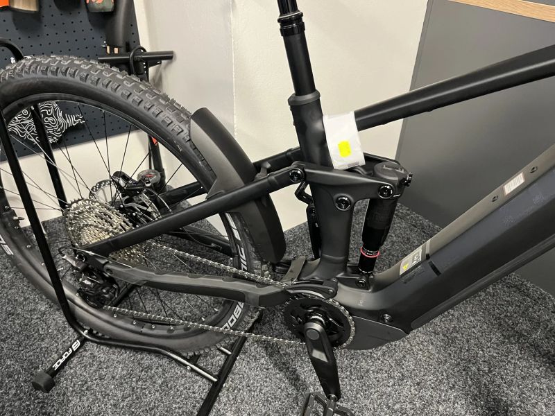CUBE Stereo Hybrid ONE44 EX 800 vel.L 2025 NOVÉ KARBON
